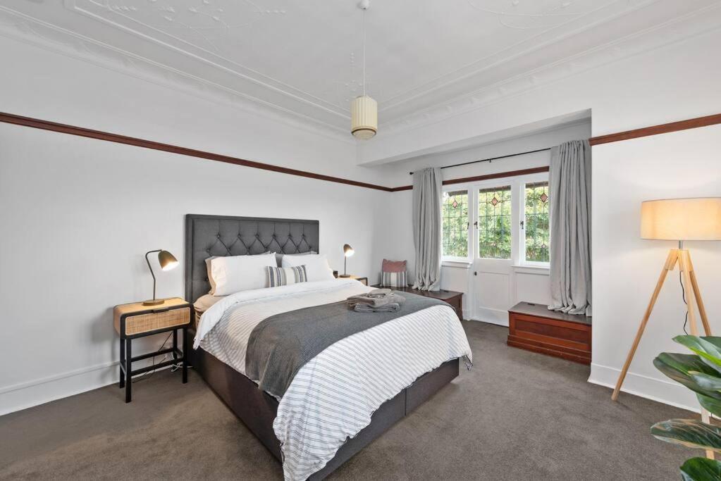 شقة Art Deco In Ascot! ~ 2 Bed / 1 Bath / 1 Car بريزبين المظهر الخارجي الصورة